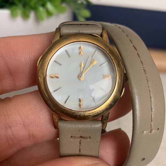 Stella & Dot tan wrap watch with gold face, black band also included! - Picture 4 of 11
